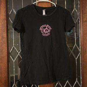Women’s t shirt. Size medium